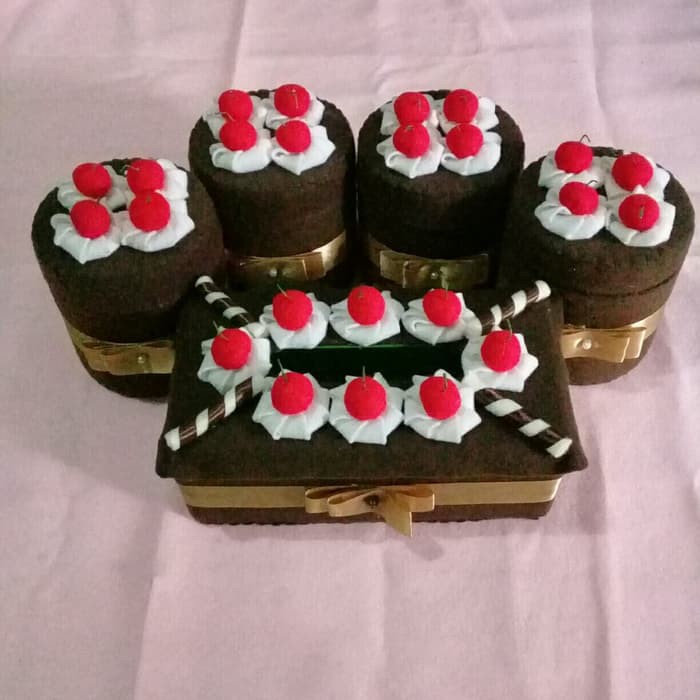 Set Toples Kue Lebaran Black Forest/Toples Hias Flanel/Toples Cantik