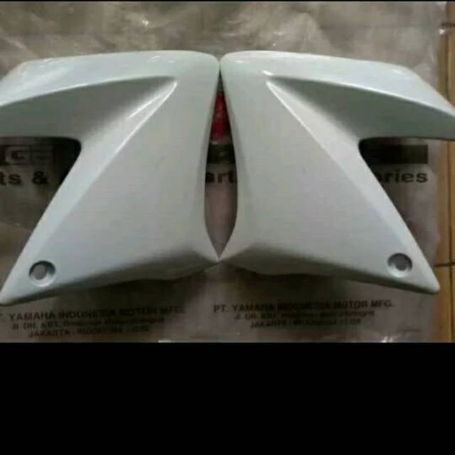 Sayap tengki vixion old putih kanan kiri ori yamaha