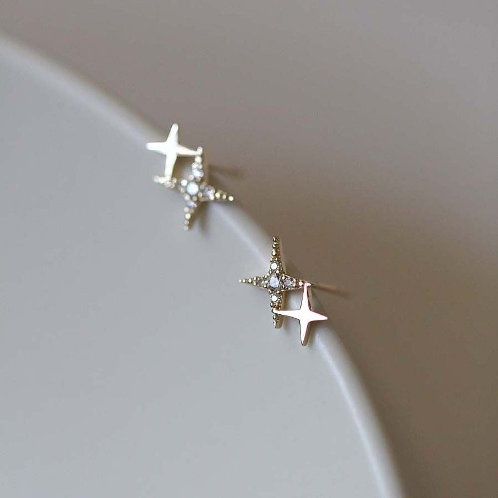 Needway  Elegant Women Earrings Sweet Stud Earrings Korean Style Ladies Girls Star Shaped Fashion Jewelry Diamond Chic Simple Ear Studs/Multicolor