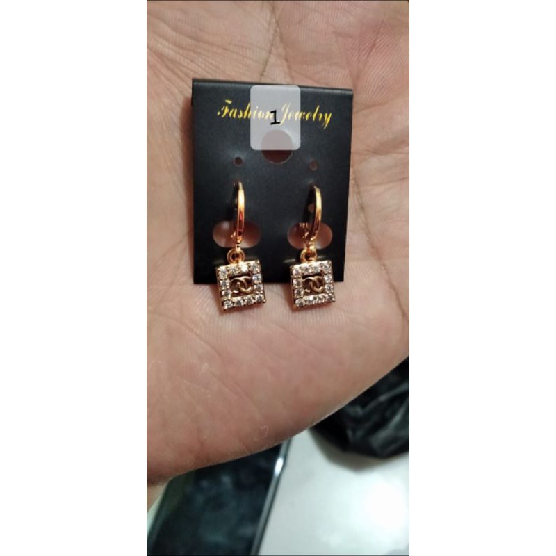 Anting xuping wanita lapis emas dengan mata zircon  Ac113