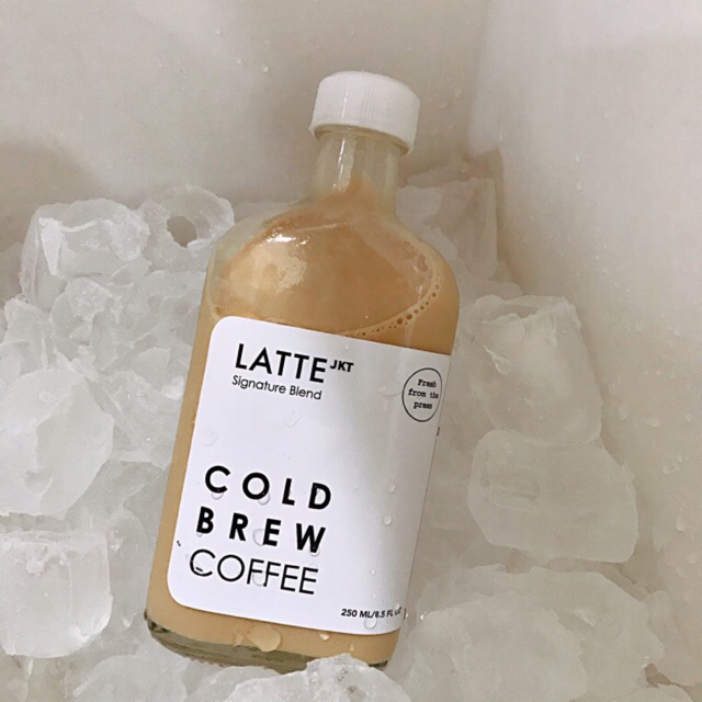 

cold brew coffee / 250ml / latte. (flavored)