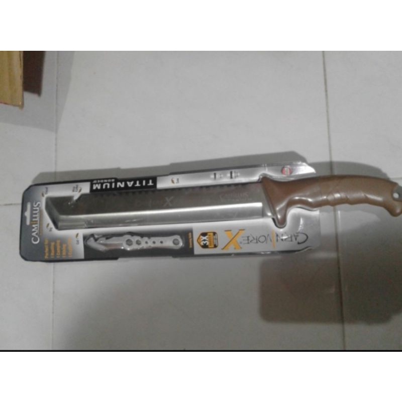 Camillus Carnivore 18