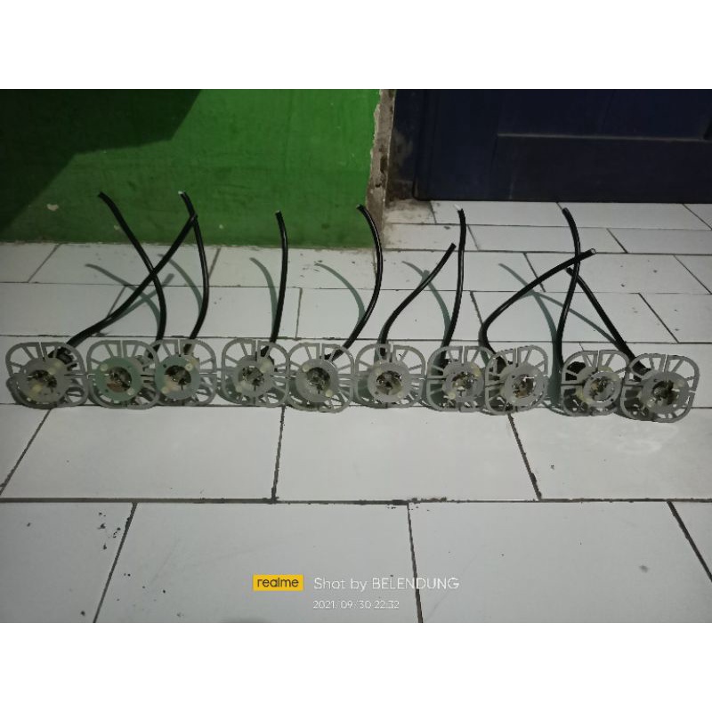 antena kathrein  katrin  katerin terpasang kabel coaxcial rg6 tinggal pakai