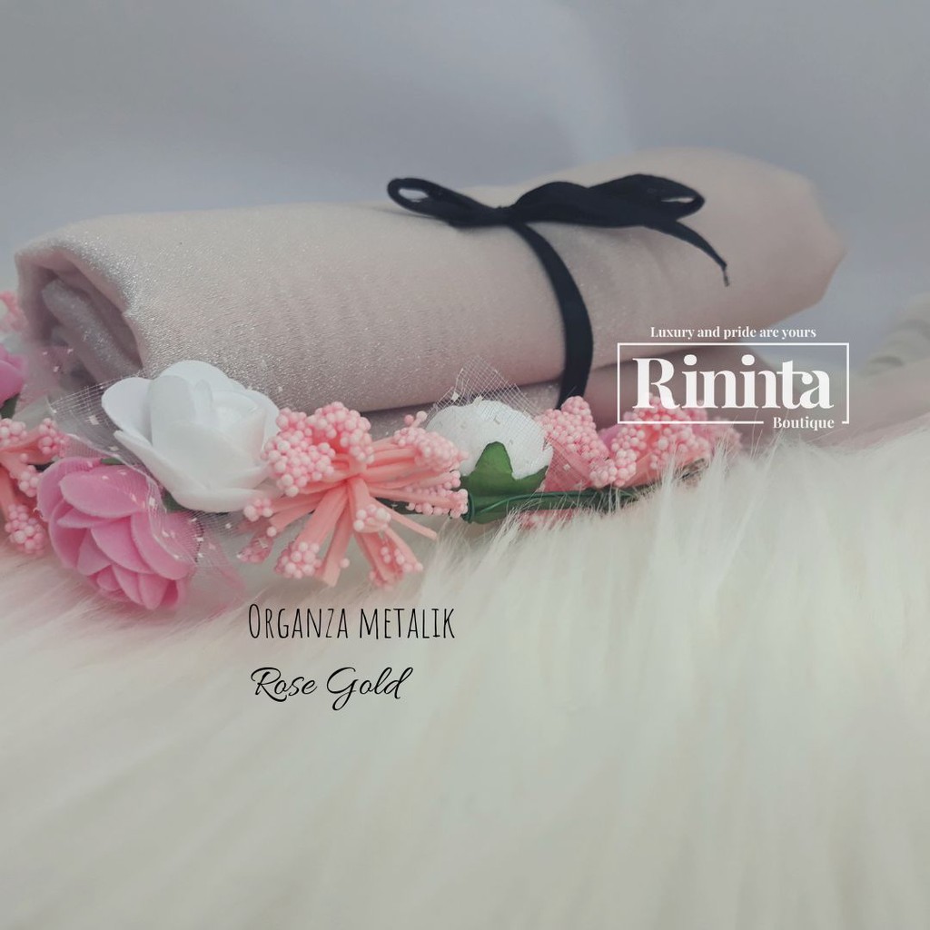 Hijab Organza Metalic Rose Gold