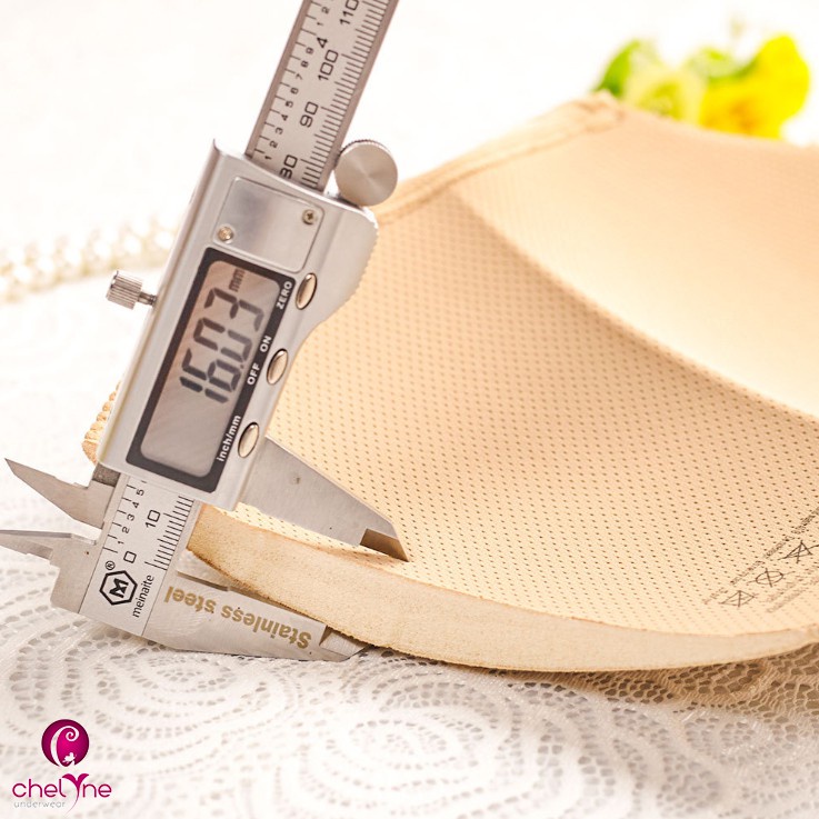 Korset Busa Short Pantat Chelyne 222 - Seamless Busa Bokong