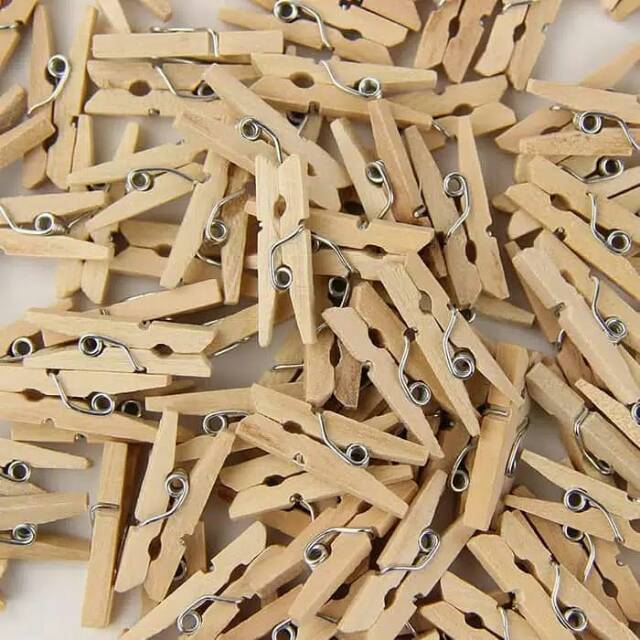 [COD/Ready] Wooden Clip 4,5cm isi 10 + tali rami