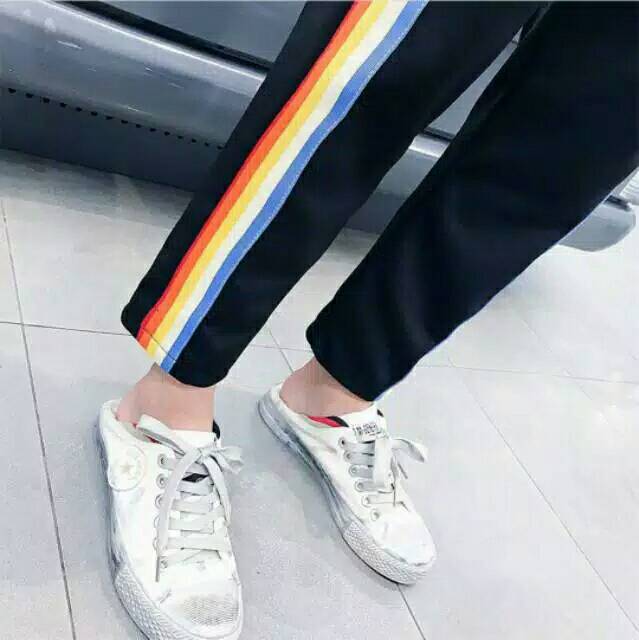 Jogger Pelangi