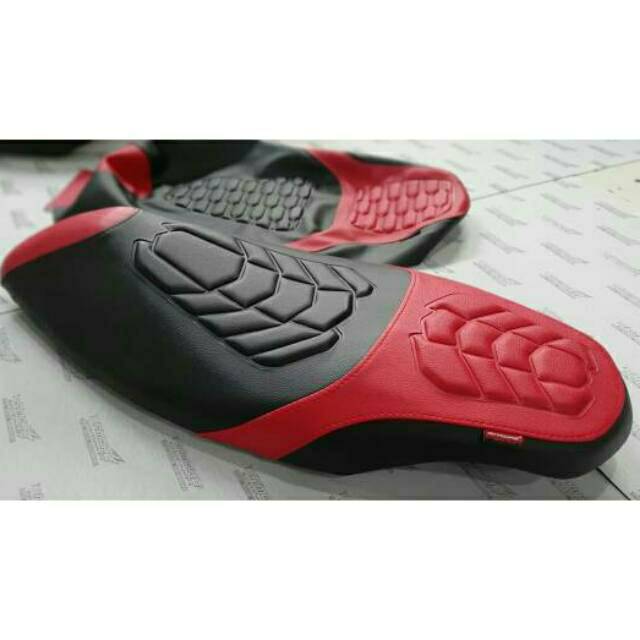 Sarung Kulit Jok Cover Timbul Empuk Motor Vario Scoopy Beat Mio Aerox NMAX PCX