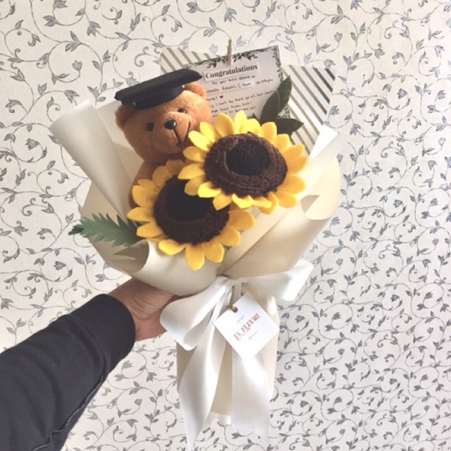 Bouquet flanel  bunga  wisuda  Shopee Indonesia 