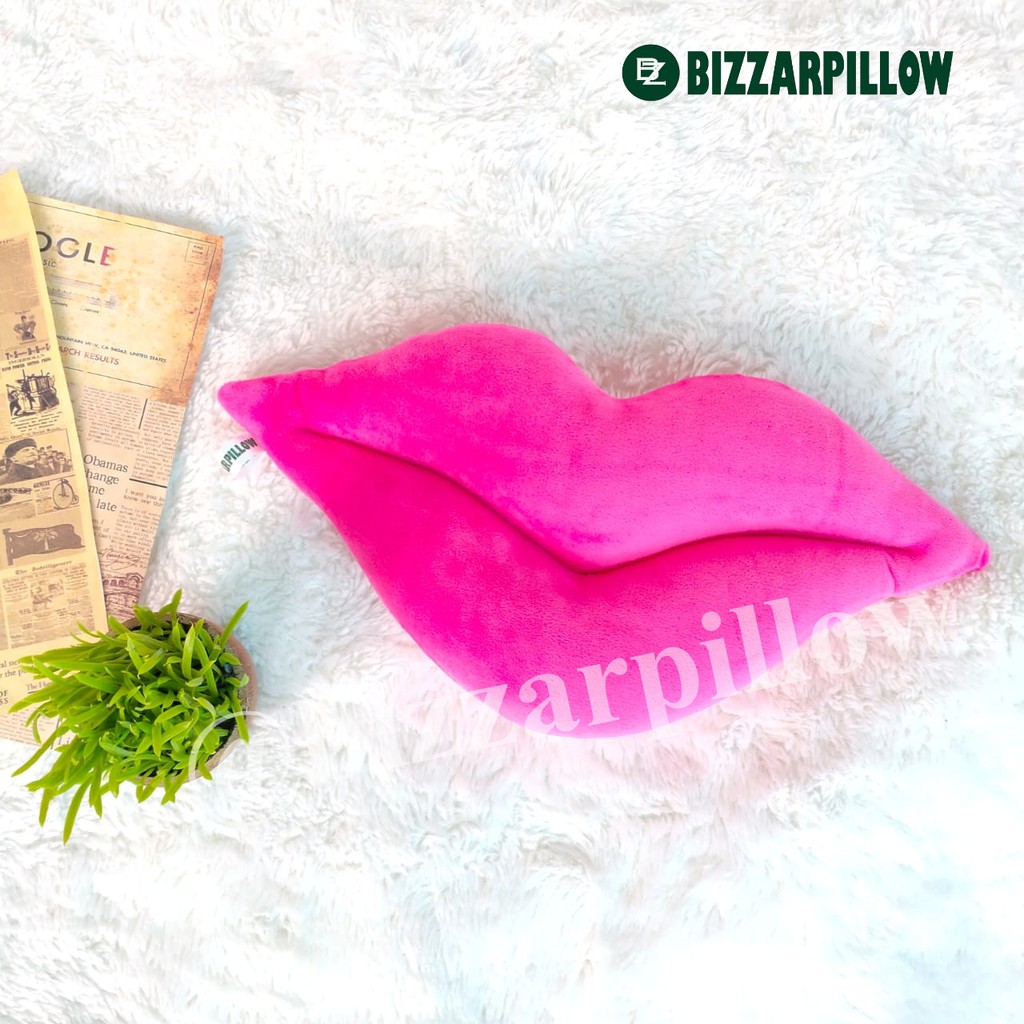 Bizzarpillow Bantal Sofa Bantal Bibir Size M BZ187