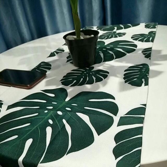 Table Runner