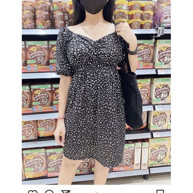 lurik hitam mix kuning lonceng dan biru bunga