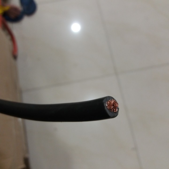 KABEL SUPREME NYMHY 2X2.5 Serabut hitam (Meteran/ Potongan)