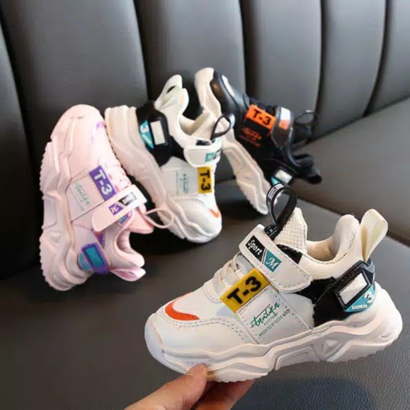 Sepatu sneakers anak import T3 sepatu anak ringan