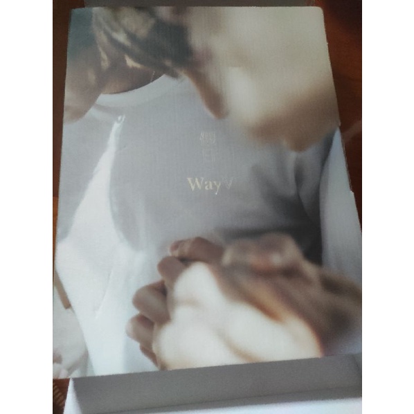 [READY] WAYV HOLIDAY PHOTOBOOK + BOX
