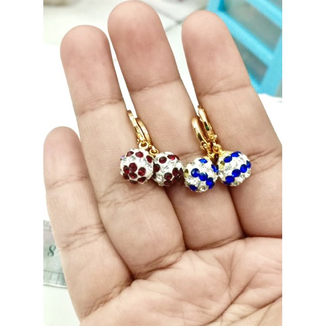 Anting wanita anting bola disco lapis emas