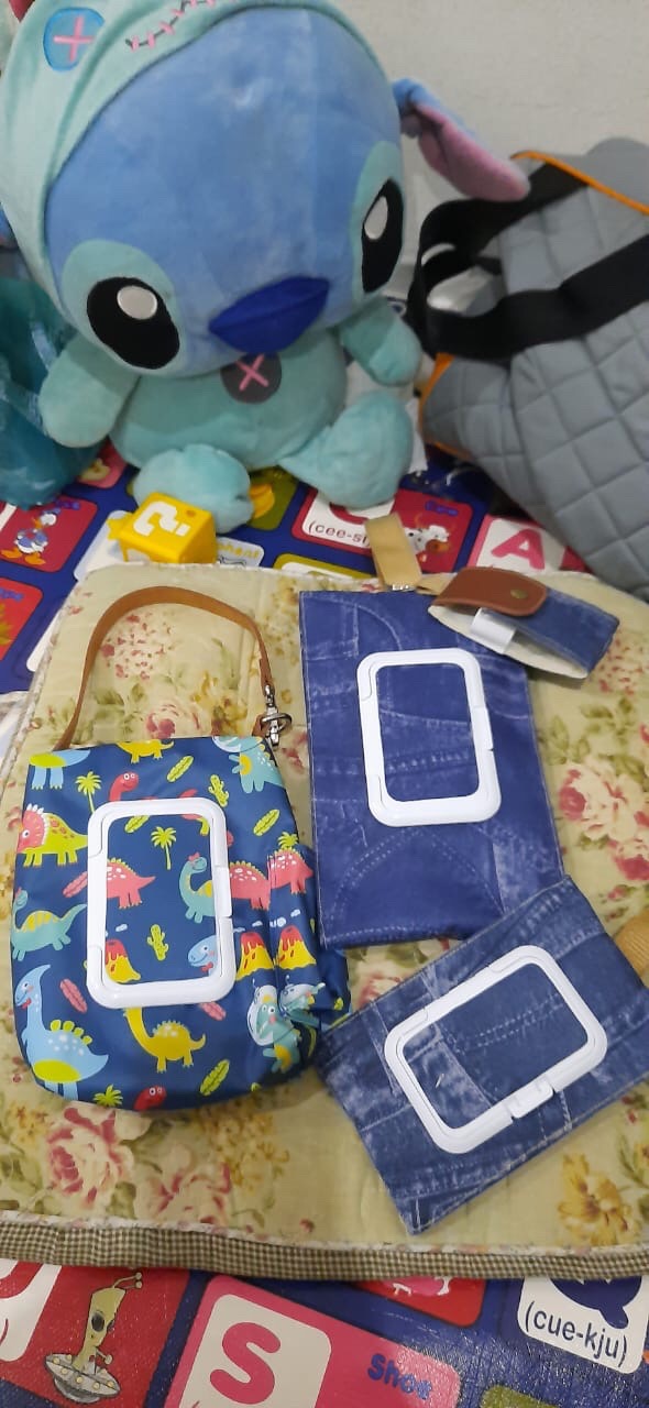 2 In 1 & 3 In 1 Tissue Cover / Tempat Tisu Kering, Basah, & Hand Sanitizer (motif Dino)