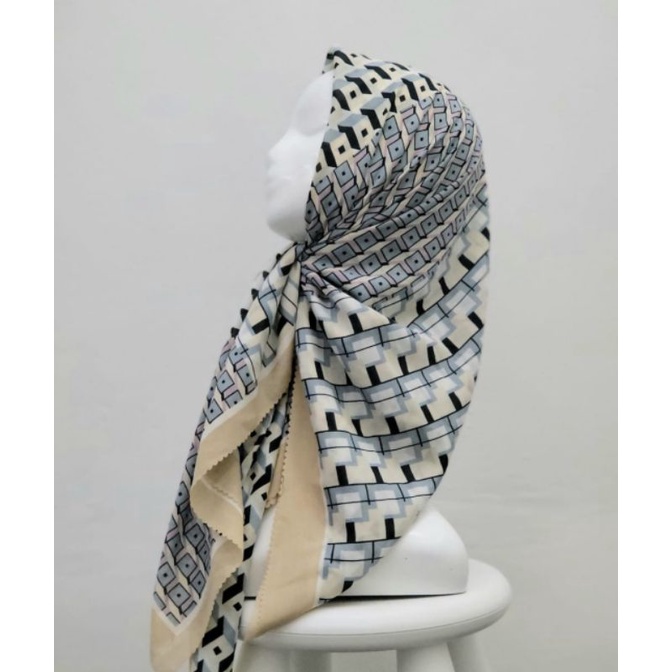 DEENAY KW HIJAB VOAL MOTIF BALOK KOTAK