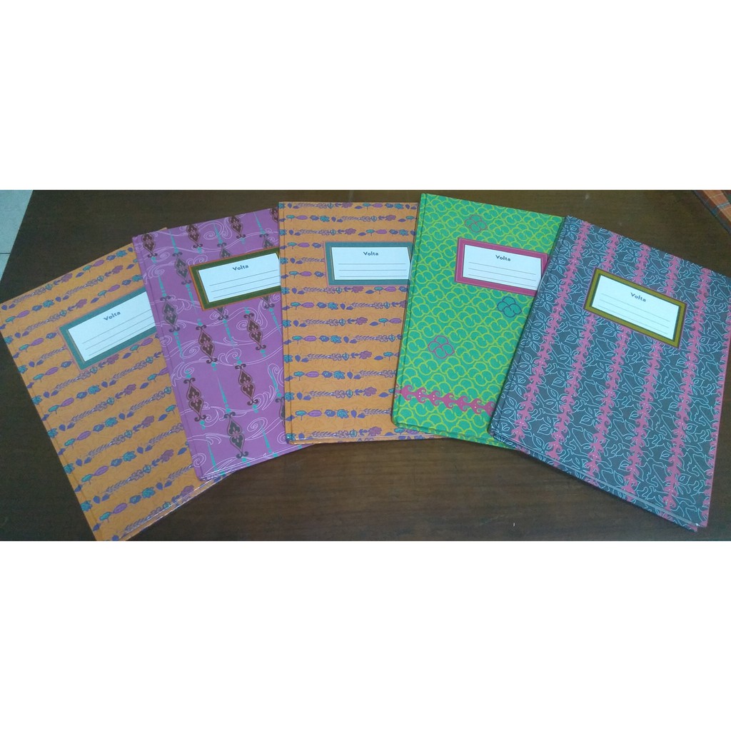 

Buku Hardcover Folio Volta