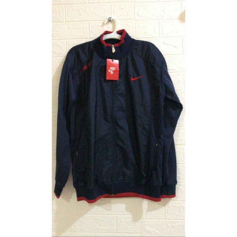 jaket nike