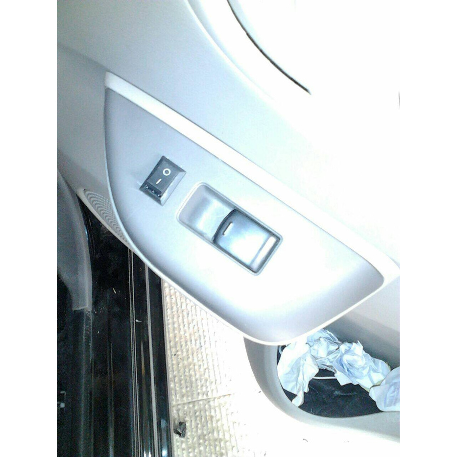 Switch Power window kiri Datsun GO&Go+