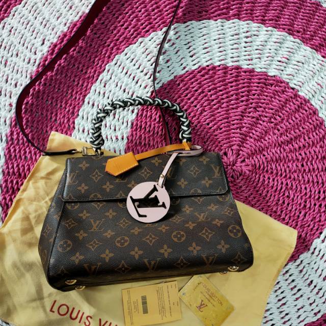 LV kepang