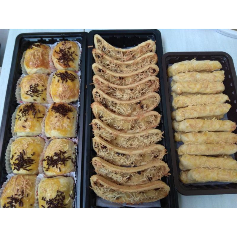 

Milk banana Crispy enak murah bogor isi 10pcs
