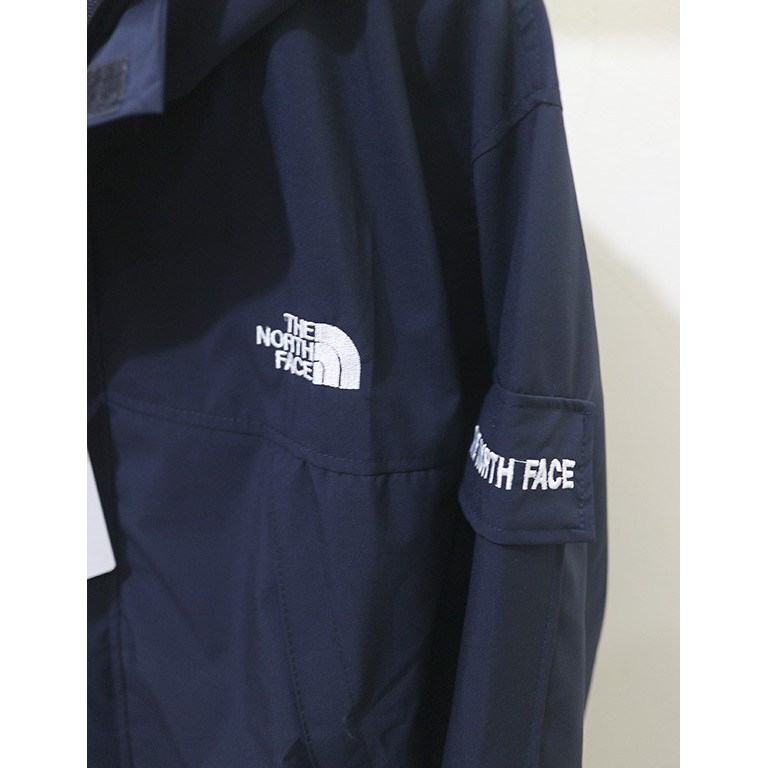 JAKET GUNUNG THE NORTH FACE ( TNF )