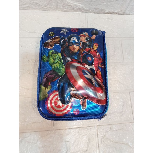 

TEMPAT PINSIL AVENGERS UK.24x17cm/TEMPAT PINSIL HARDCASE