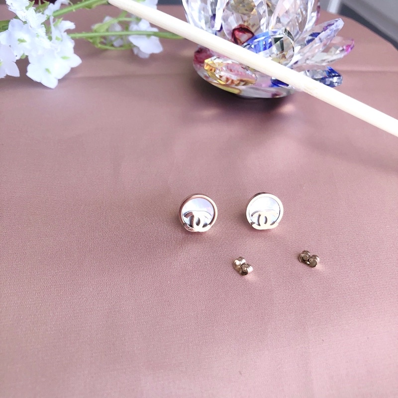 Anting Titanium Chanal Mix Keramik Formal