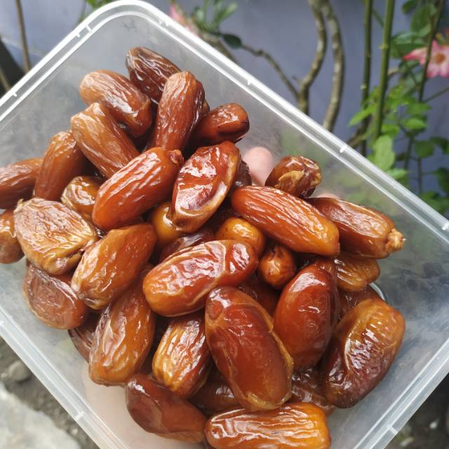 

Kurma Tunisia Madu / Oasis