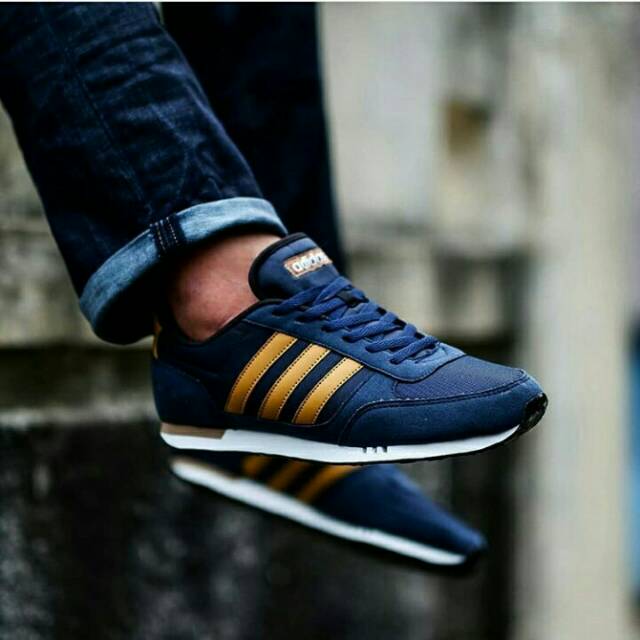 ADIDAS Neo City Racer ORIGINAL