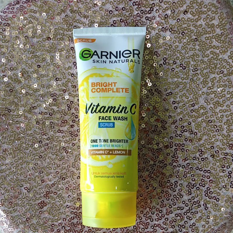 GARNIER BRIGHT COMPLETE FACE VITAMIN C WASH SCRUB  @MJ