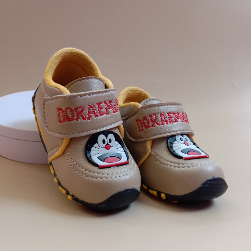 Sepatu anak bunyi bayi laki laki usia 1-3 tahun / sepatu balita murah-doraemon