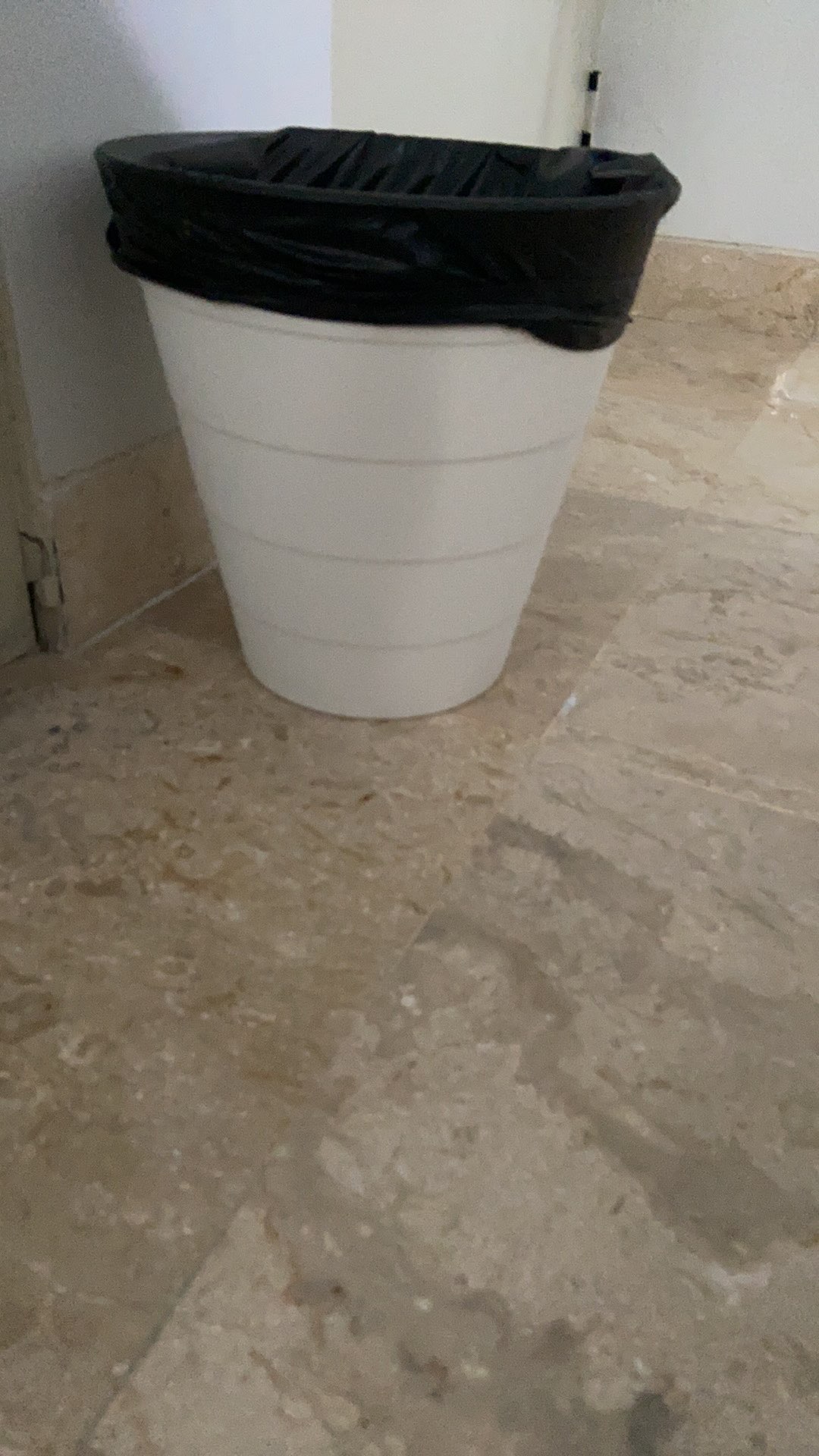 Tempat/tong Sampah Atau Bak Sampah Berwarna Putih, Bisa Untuk Pot Bunga 10l Fn1550