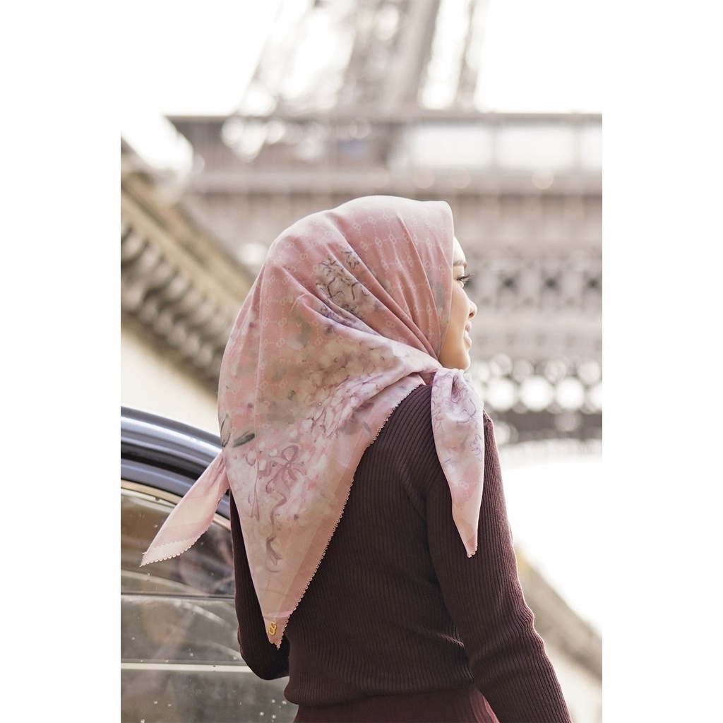 HYDRANGEA RABE SATIN SQUARE