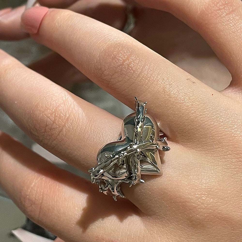 Needway  Lovers Open Rings Vintage Joint Rings Women Rings Punk Thorns Gifts Heart Shaped Black Trendy Jewelry Korean Style/Multicolor