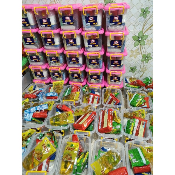 

paket sembako dengan box