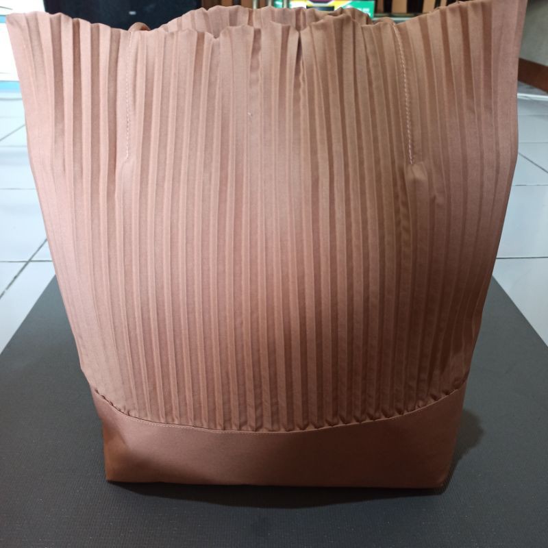 pleats bag