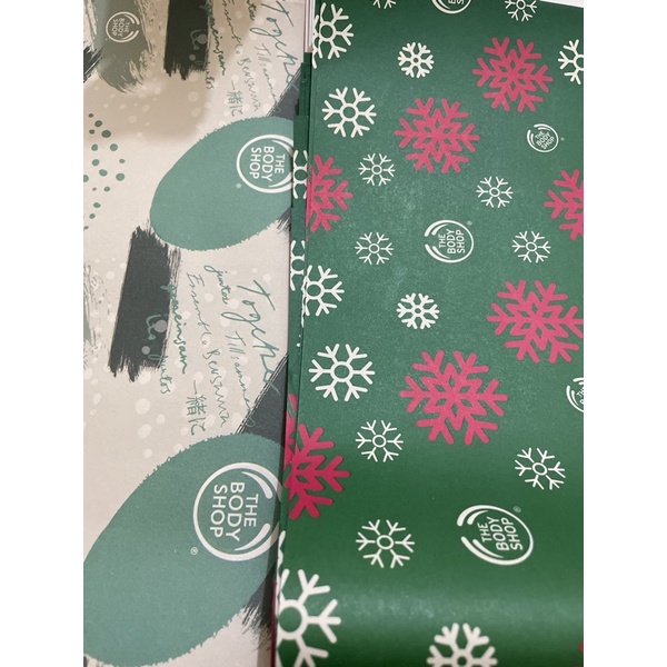 

the body shop kertas kado