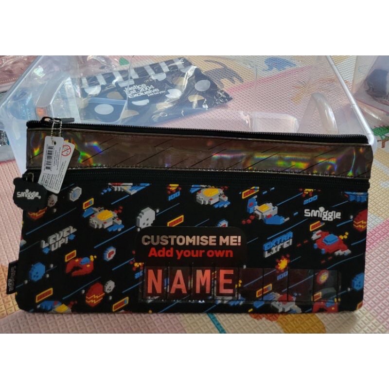 

Smiggle Pencil Case Fave Name