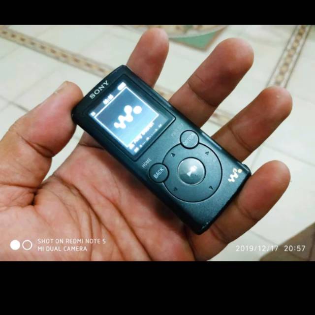 Dap sony NWZ - E053 ( 4GB )