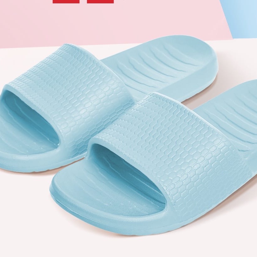 MINISO SENDAL / SANDAL  Sandal Rumah Berkualitas EVA Sandal Kamar Mandi Berbahan Empuk Sandal Karet Wanita Pria Couple Polos