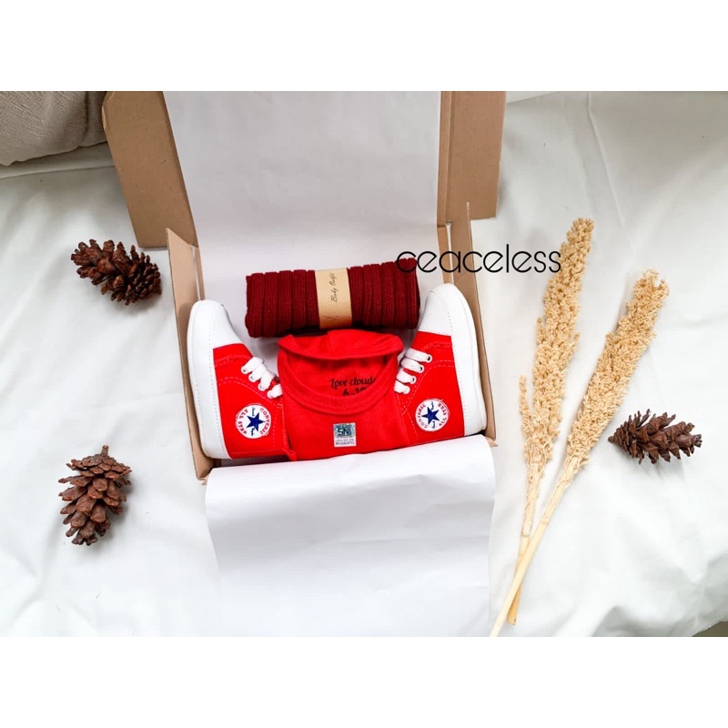 Hampers New Born Baby Hampers Bayi Kado Lahiran Kado Bayi Baju Bayi Sepatu Bayi Gift Box Baby-Casual Red C