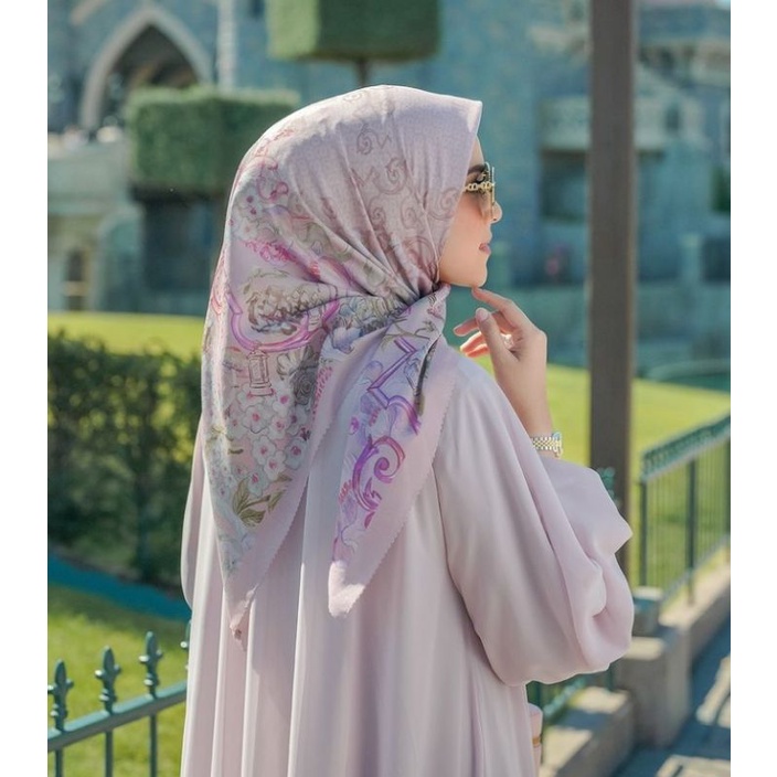 BUTTONSCARVES The Wonderland Series Voile XL Square