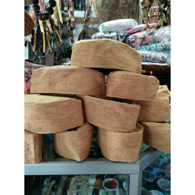 peci kulit kayu