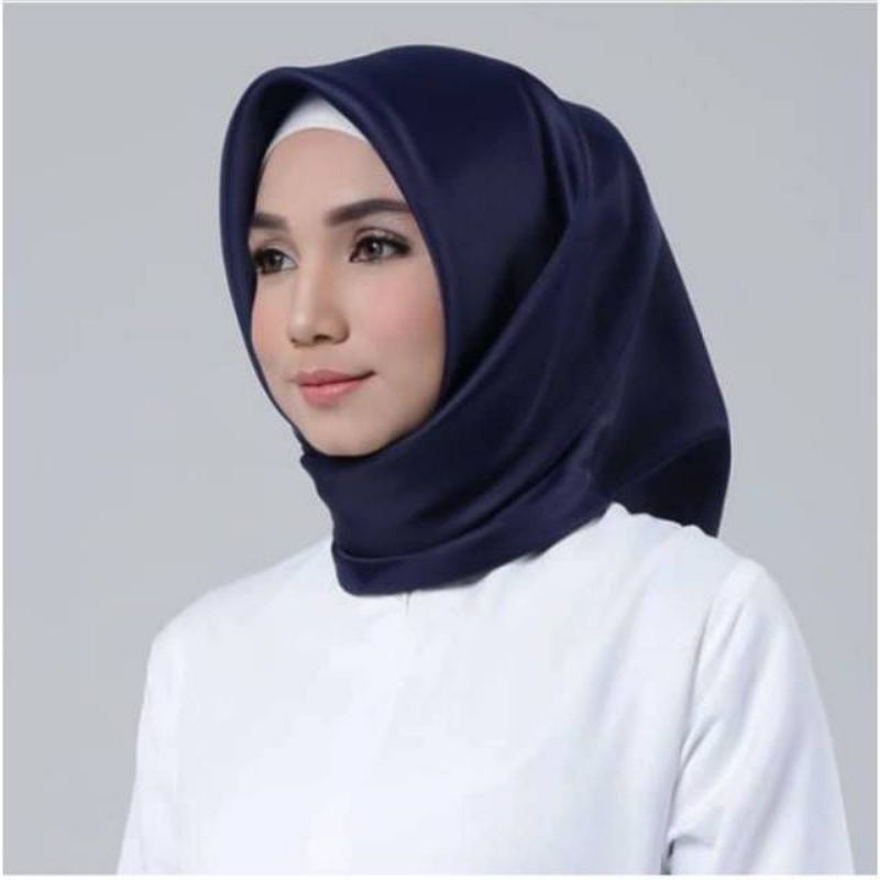 jilbab satin premium//jilbab satin murah//jilbab satin segi empat