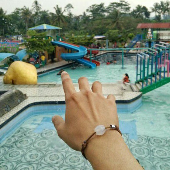 Twentynineto - Gelang batu | Milkman Brown