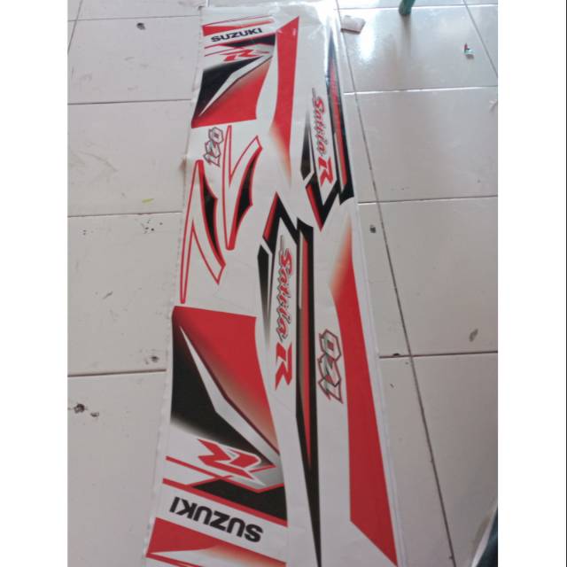 Striping variasi Suzuki Satria R satria hiu