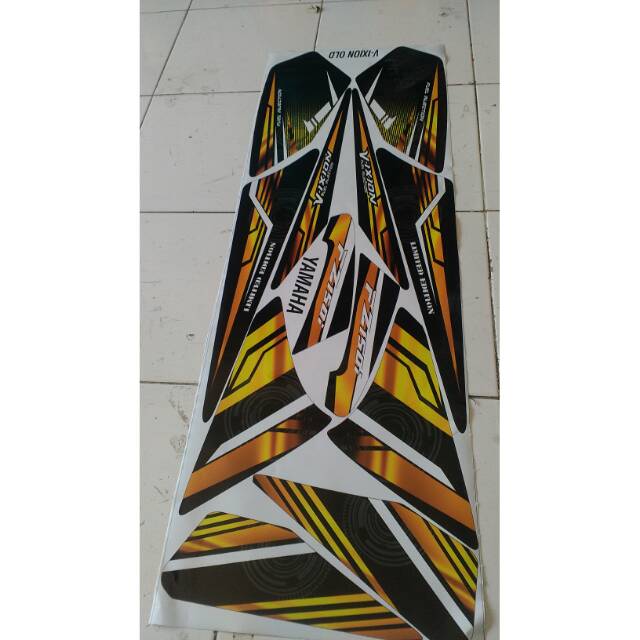 Striping variasi vixion old fz150 gold
